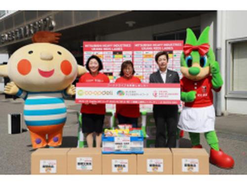 フードドライブ寄贈式の様子